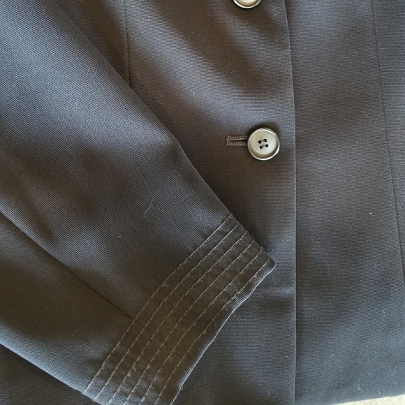 NEW! Worthington Knock Out Navy Blazer 6P. - Picture 3 of 7